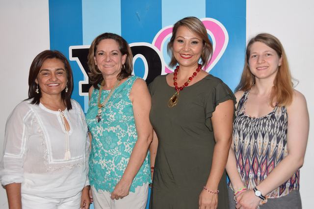 Alba Leonor Chaux, rectora de la Institución Educativa Liceo Santa Librada; Martha Cecilia Cabrera, Norma Constanza Basto y  Rachel Miller.